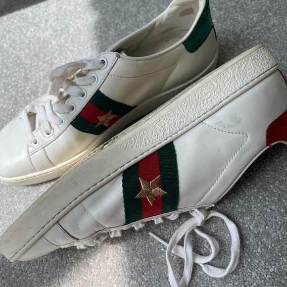 Authentic Gucci white sneakers. Size 37 but will fit 37,5-38 - Picture 4 of 5